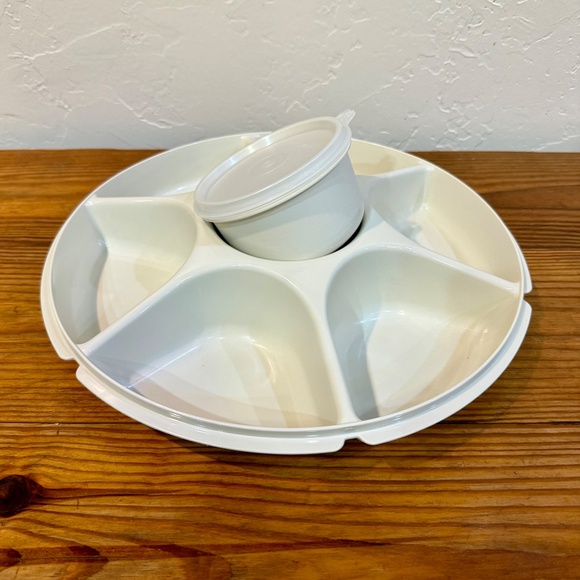Vintage White Tupperware Relish Tray with Lid & Center Dip Bowl - Picture 4 of 14